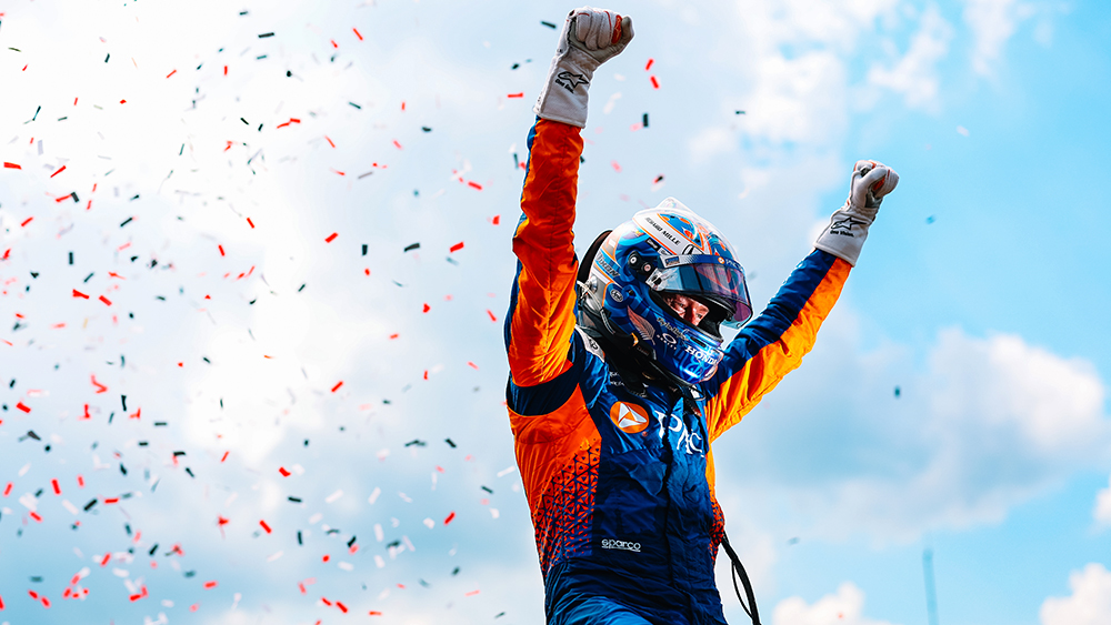 Scott Dixon Grabs Unlikely Win at Mid-Ohio after Alex Palou's Miscue